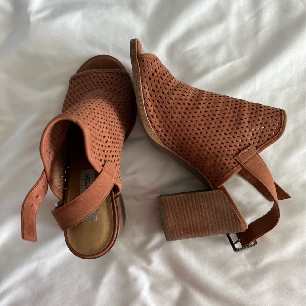 Steve Madden Neptune Heels